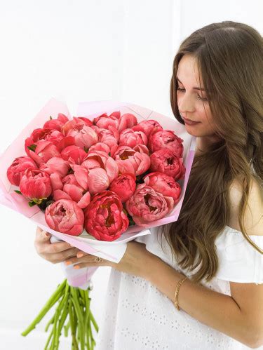 Пионы купить букет в Москве с доставкой | Premium-Flowers