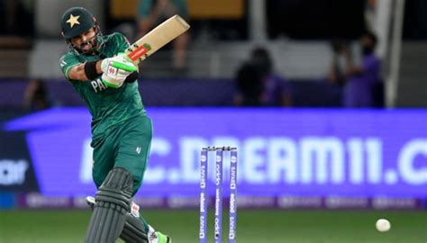 Pakistan Vs Australia Rizwan Becomes First Batter To Score 1000 T20i