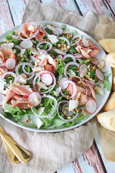 Lækker Salat med Parmaskinke Rucola Og Pinjekerner Sunde frokoster