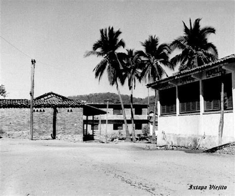 Escuela Vicente Guerrero En 1953 En Ixtapa Zihuatanejo Guerrero Mexico