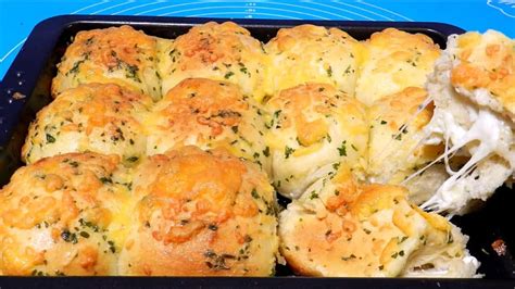 Homemade Cheese Butter Garlic Dinner Rolls