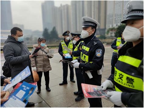 【節日我在崗】貴陽交警堅守在路上 壹讀