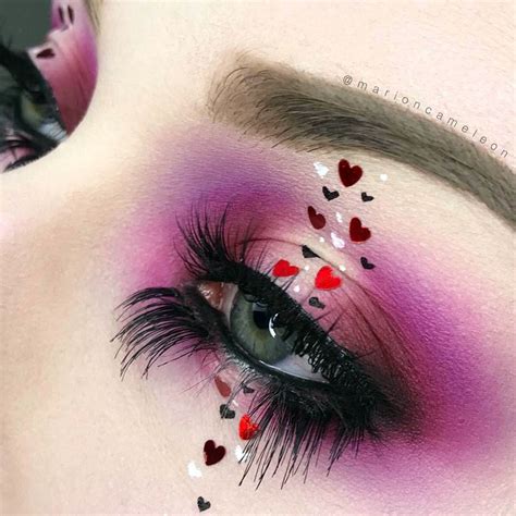 12 Gorgeous Eye Makeup Ideas That Make You Charming On Valentine S Day Eyemakeupideas Val