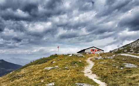 St Luc Cabane Bella Tola To No Randonn Es En Suisse Romande