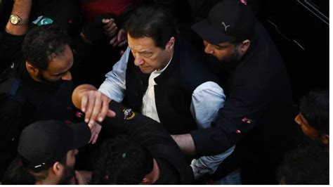 Pakistan Violence Big Reduction To Imran Khan From Islamabad High