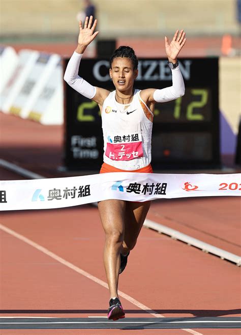 【大阪国際女子マラソン】エチオピアのデッセが優勝 安藤友香が日本人トップの3位／詳細 陸上ライブ速報写真ニュース 日刊スポーツ