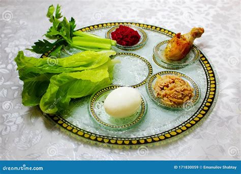 Alimenti Simbolici Per La Pasqua Ebraica Di Pesach Passover Seder Plate