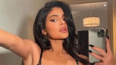 Nasce o segundo filho de Kylie Jenner e Travis Scott Veja a foto do bebê