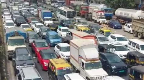 Traffic Snarls On Delhi Jaipur Expressway Amid Hero Honda Flyover