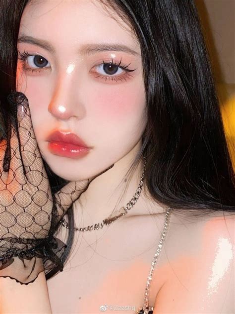 Pin On Ulzzazang ⚘️ Pretty Makeup Beautiful Girl Makeup Korean Eye Makeup