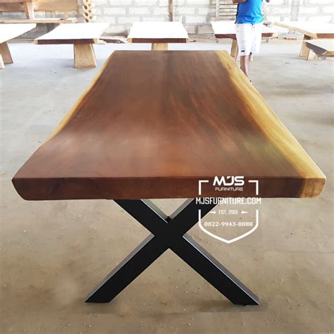 Meja Kayu Solid Trembesi Kaki Besi X Silang Mjs Furniture Jepara