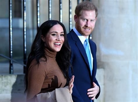 El príncipe Harry y su esposa renuncian a sus funciones en la familia