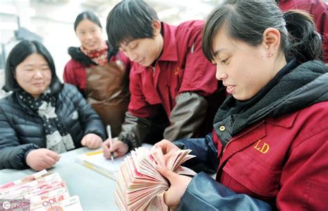 好消息，農民工不再「討薪難」，新規擬定，拖欠工資將按日付利息 每日頭條