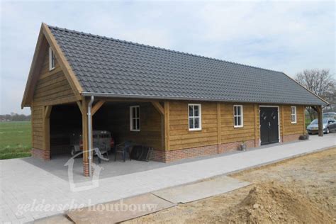 Dubbele Carport Met Houten Schuur Houten Schuur Met Overkapping