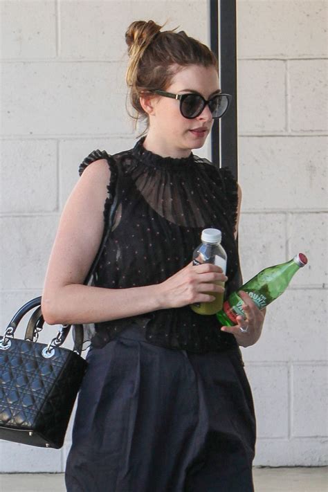 Anne Hathaway Arrives At A Recording Studio In Studio City 07262016