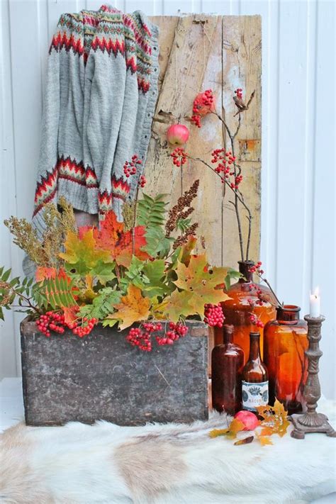 25 Simple And Natural Fall Leaf Decor Ideas Shelterness