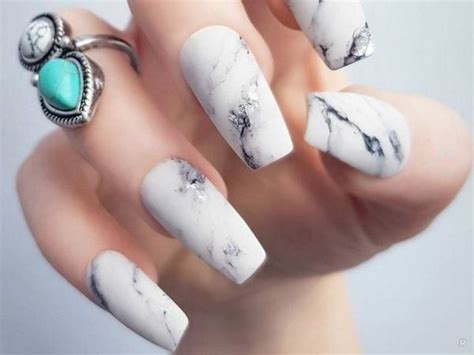 Uñas estilo mármol que combinarán perfecto con tus outfits Moda y Estilo