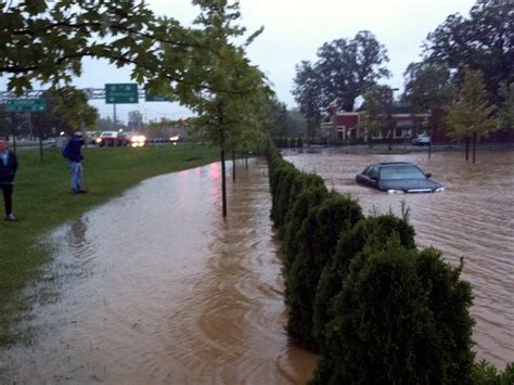 Vt Battles Epic Floods In Wake Of Irene Cbs News