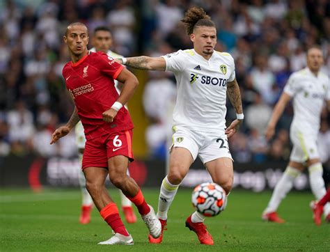 Leeds United Open Contract Talks With Midfielder Kalvin Phillips