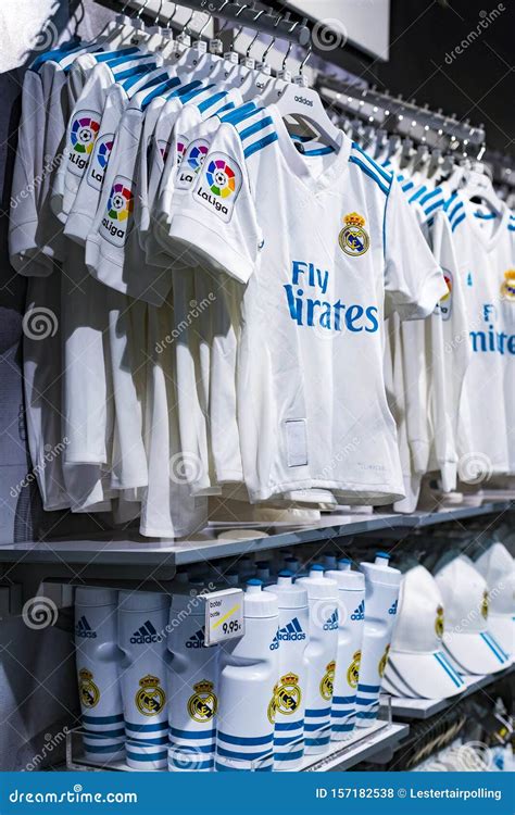 Sale Real Madrid Store In Stock