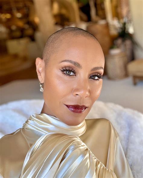 Jada Pinkett Smith celebrates her alopecia related hair loss journey ...