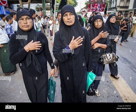 Yangon Yangon Division Myanmar 3rd Nov 2014 Shia Muslim Women In Yangon Walk Through The