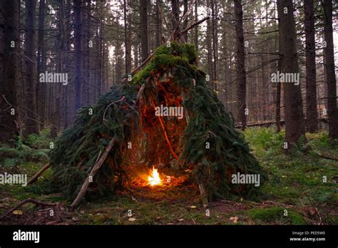 Bushcraft Winter Shelter