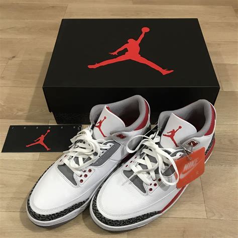 している ナイキ エアジョーダン 3 レトロ メンズ スニーカー Nike Air Jordan 3 Retro White Old Royal Univ Orange Ny Knicks