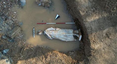 The Birth Of Modern Man Archaeology News Year Old Statues Of