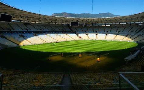 Flamengo é multado pela Conmebol por conta do gramado do Maracanã em