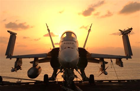 La Historia Tras El F 18 Super Hornet Protagonista De Top Gun Maverick