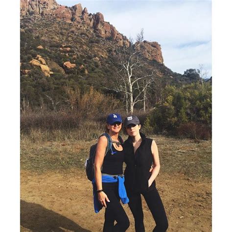 Elizabeth Gillies Hiking With Mom 1182016 • Celebmafia