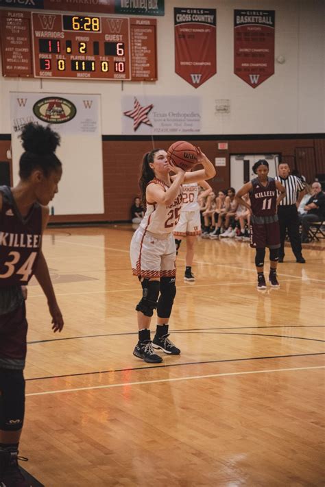 Varsity Girls Basketball Triumphs Over Killeen 61 51 Westwood Horizon