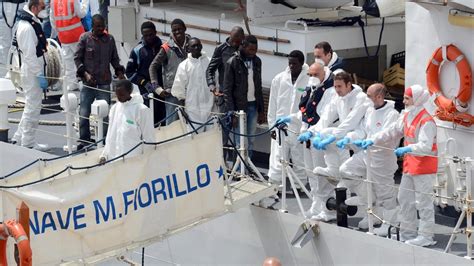 Desaparecidos 245 Refugiados En Dos Naufragios En El Mediterráneo