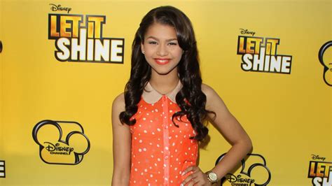 Tragic Details About Zendaya