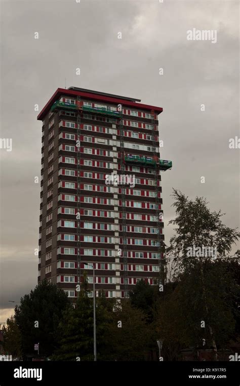 Divis Flats Hi Res Stock Photography And Images Alamy