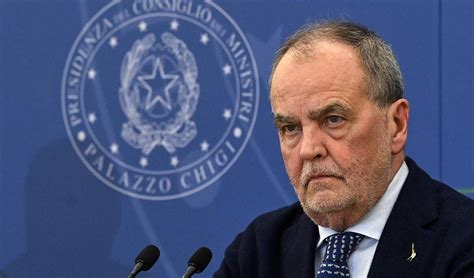 Il Pd In Piazza Contro L Autonomia Differenziata Lo Spacca Italia