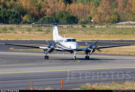 Se Lvv Beechcraft B Super King Air Scandinavian Air Ambulance