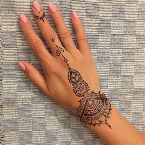 Pin By On Kana Tattoos Henna Inspired Tattoos Henna