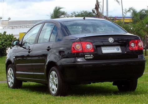 Volkswagen Polo Sedan Photos and Specs. Photo: Volkswagen Polo Sedan ...