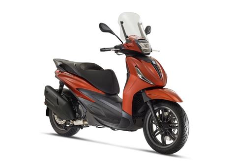 Piaggio Beverly S 400 - Powerful and Stylish | Save $2,050