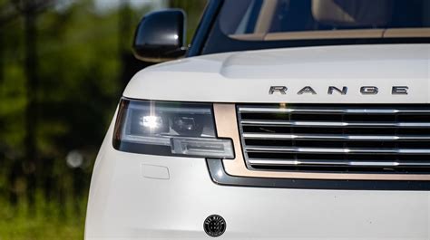 2023 Land Rover Range Rover SV Review: Ultimate Luxury — Rev Match Media