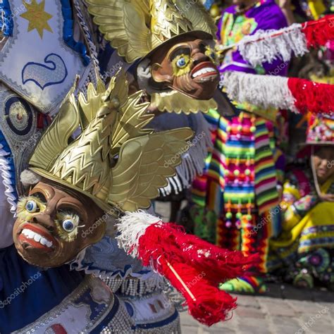 CUSCO - PERU - JUNE 06, 2016 : Peruvian dancers at the parade in Stock Illustration by ©Curioso ...