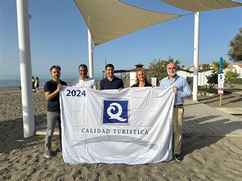 Las Banderas Azul Y Q De Calidad Ya Ondean En Las Playas De Casares