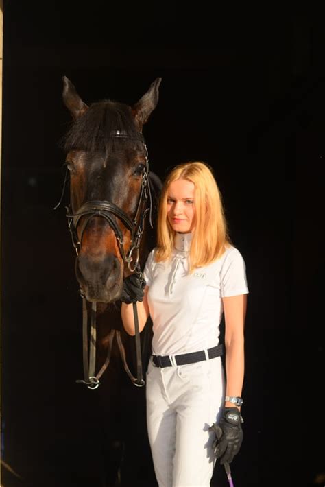 The History of Sidesaddle Riding - MIDDLETON PLACE EQUESTRIAN CENTER