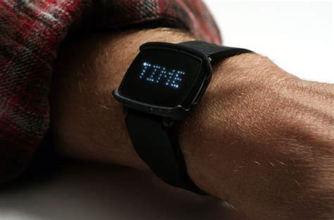 Lit An Activity Tracker Ready For Action Indiegogo