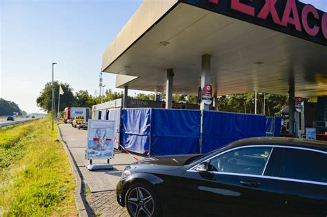 Tankstation Deels Afgesloten Na Vondst Dode Man Bij Tankstation 112