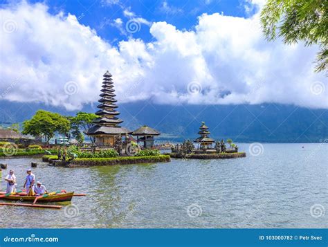 Pura Ulun Danu Bratan Temple Editorial Photography - Image of bali ...