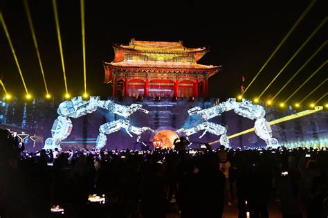 【央广时评】国庆文旅弘扬国韵花式翻新 培育国潮消费新场景新闻频道央视网