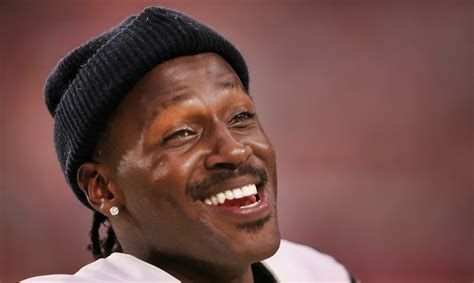 New Details Emerge Regarding Antonio Brown Arrest Warrant